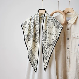 丝巾;围巾;披肩