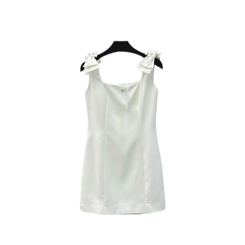 high quality Stars Same Style Black Fragrant Shoulder Bow Sling dress Women's Elegant Waist Small Black Dress