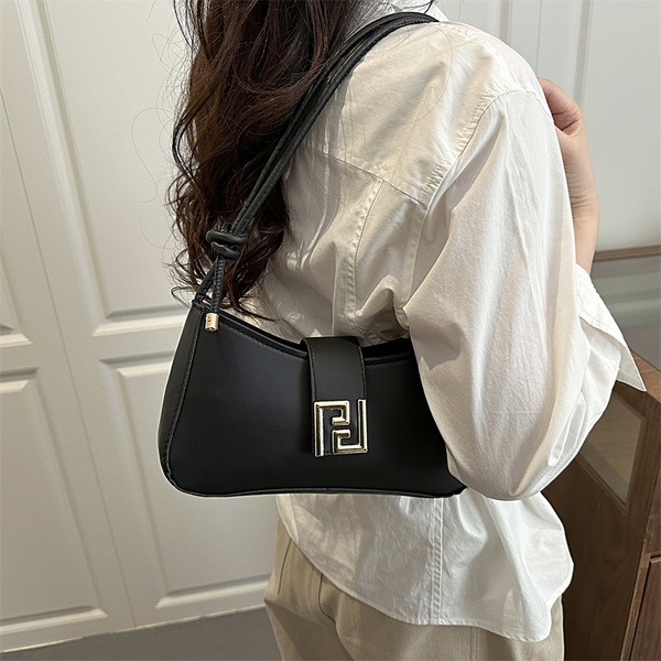 Trend solid color design underarm bag