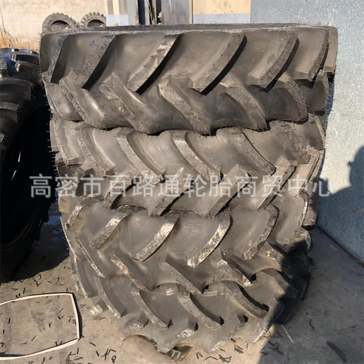 批发320/85R28全钢子午线农用 12.4R28拖拉机人字轮胎