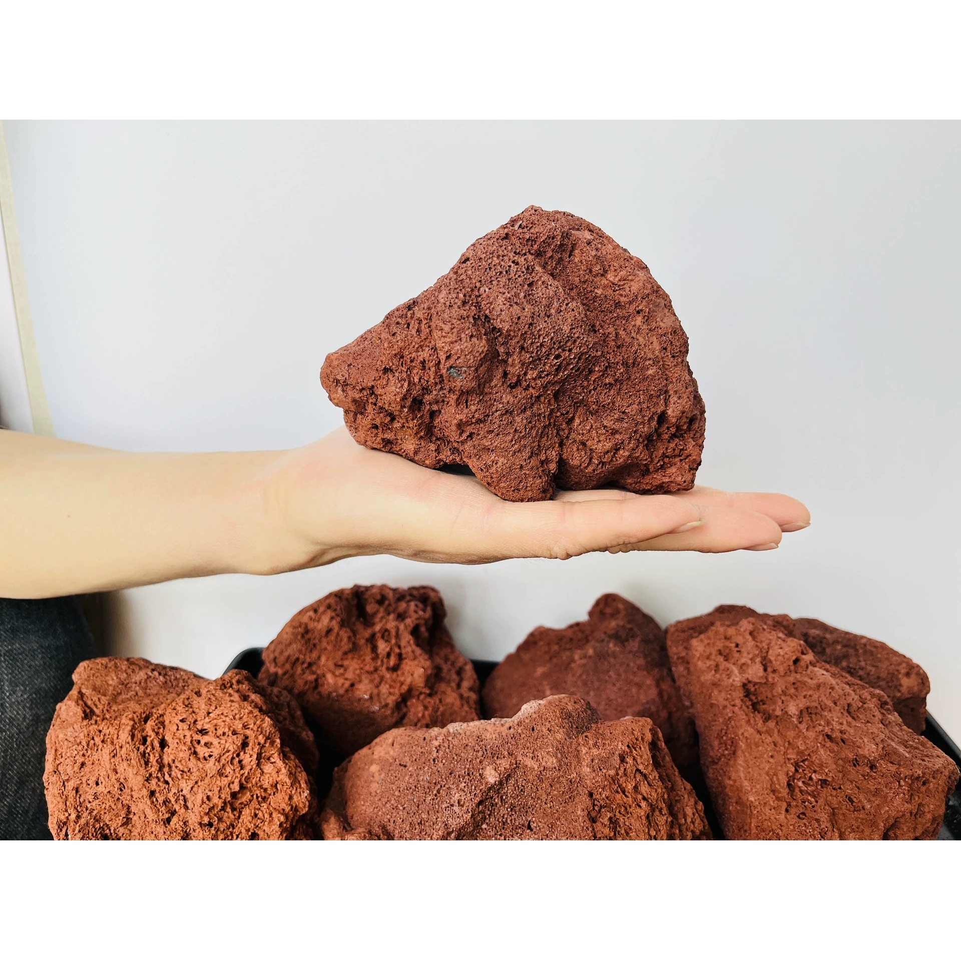 Красный вулканический камень рокария фильтрует бактериальные аквариальные фильтрующие материалы