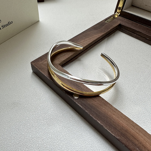 S925 silver Korean version niche design fashionable gold and silver contrast double-layer bracelet personality simple fashionable wave bracelet