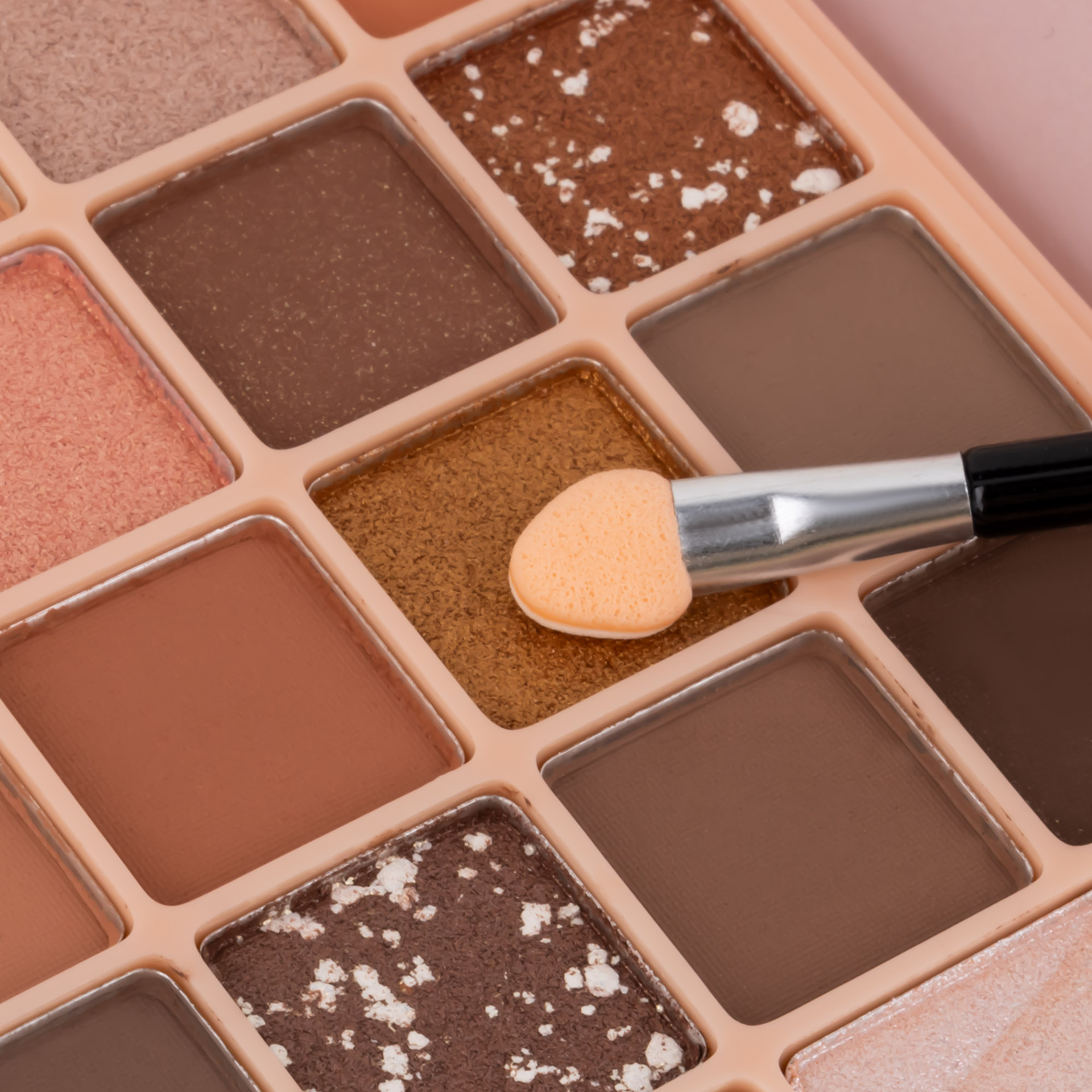 Cross-border bestseller multi-functional all-in-one makeup palette, matte pearlescent eyeshadow, lipstick, blush, contour and highlight all-in-one beauty makeup undefined