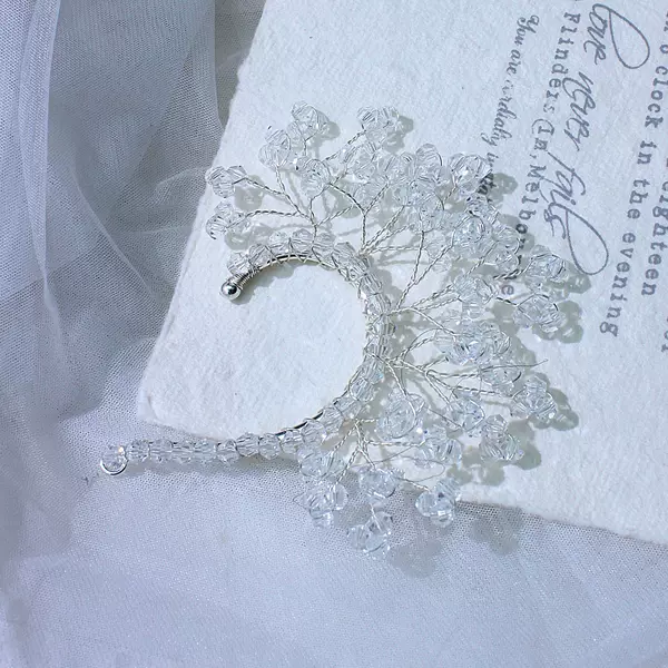 European and American Ear-less Jewelry Elf Ear Hanging Bridal Wedding Party Handmade Pearl Flower Crystal Ear Bone Clip