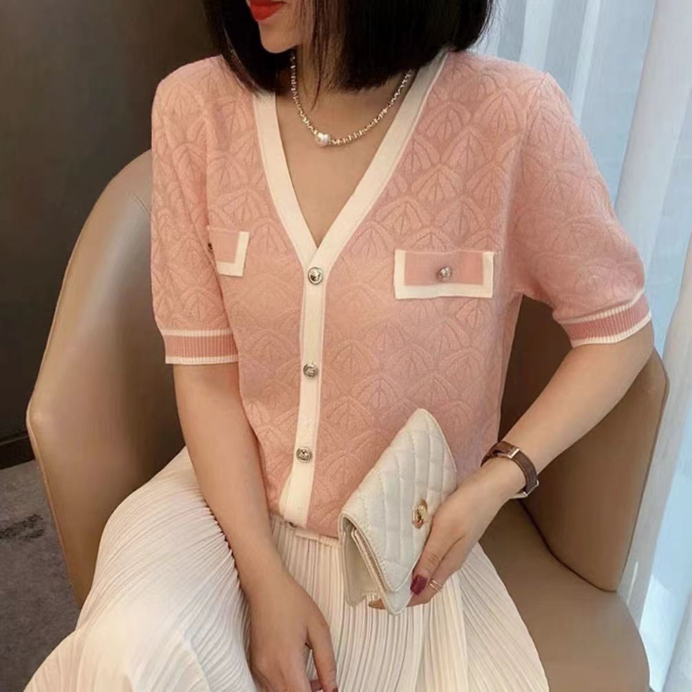 Áo len dệt kim jacquard cổ chữ V tay ngắn, phong cách tiểu thơ, khóa kim loại — Màu đen chi tiết 5