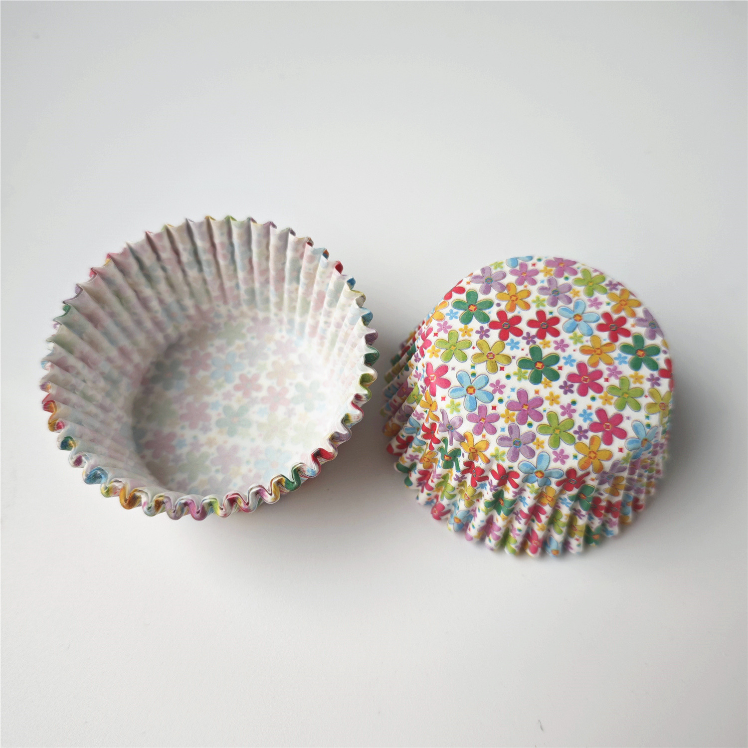 Patrón de flores en caja de papel floral 11 cm papel de aceite para hornear muffins almohadillas muffin tazas de papel transfronterizas