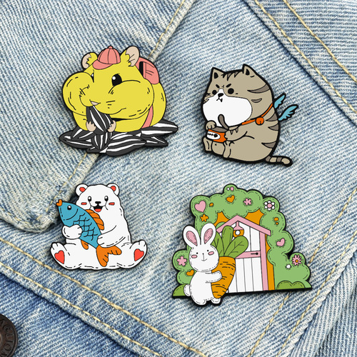 Animal world decoration, creative and interesting cartoon design brooch, simple and cute Japanese badge, trendy and cute texture