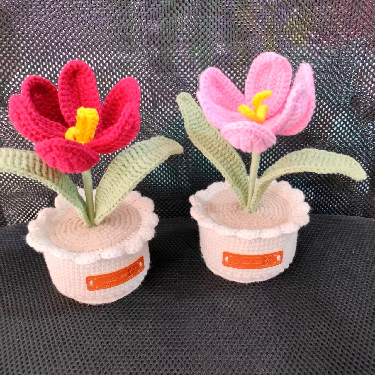 Transfronterizos productos terminados de gancho artesanal lana flores en maceta adornos para el hogar simulación de flores de punto de tulipán creativo image 5