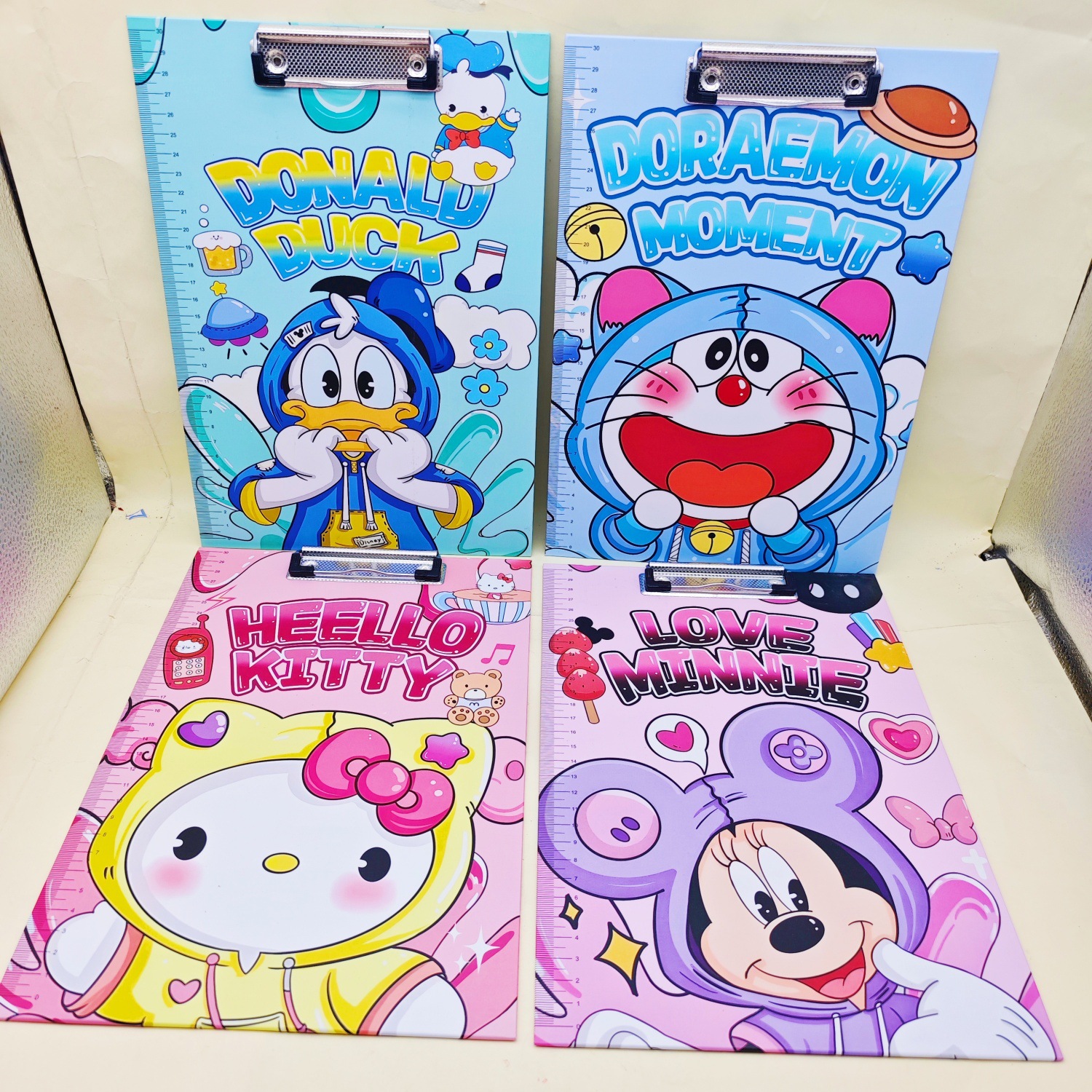 카툰/애니메이션 A4 다기능 클립보드 [랜덤 1개]