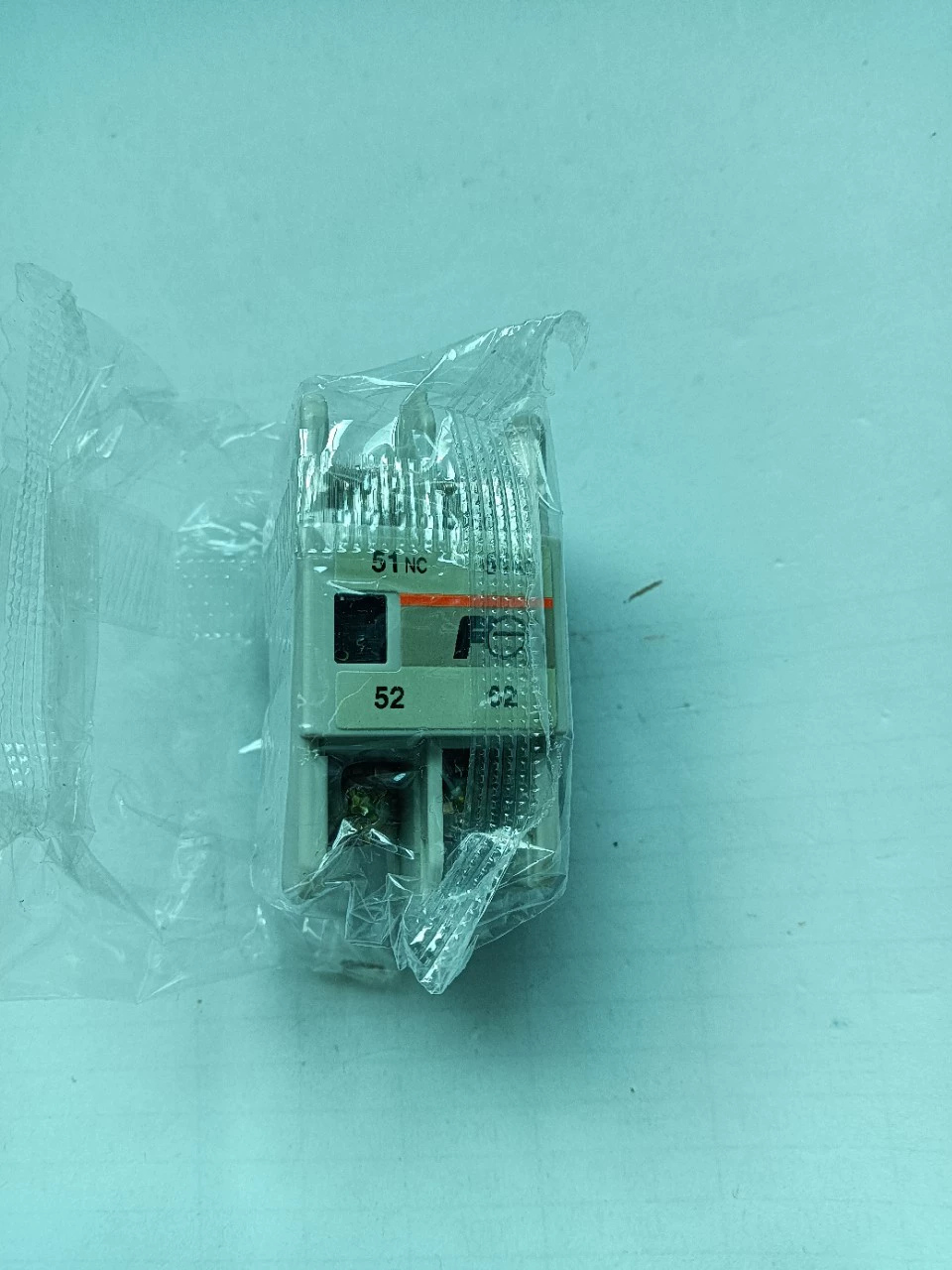 Совершенно новый оригинальный контактор Fuji, вспомогательный контакт SZ-A02