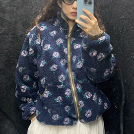 女式羊毛衫;女式毛呢外套;女式针织衫