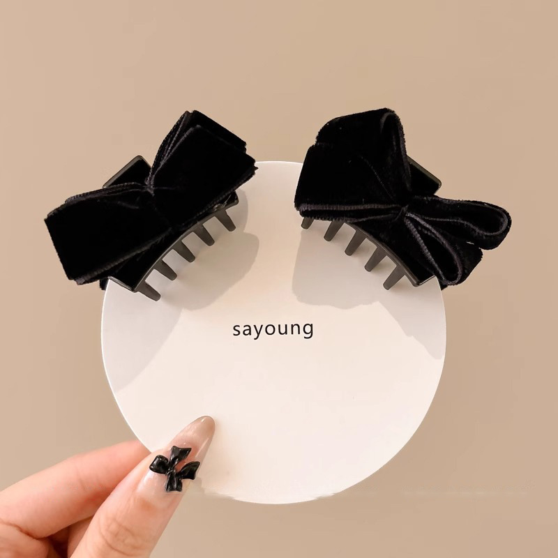 Princesa cabeza de arco clip de agarre para mujeres de alto nivel sensible cara pequeña clip de cabello lateral franja pequeña clip de tiburón clip de cabello tocado