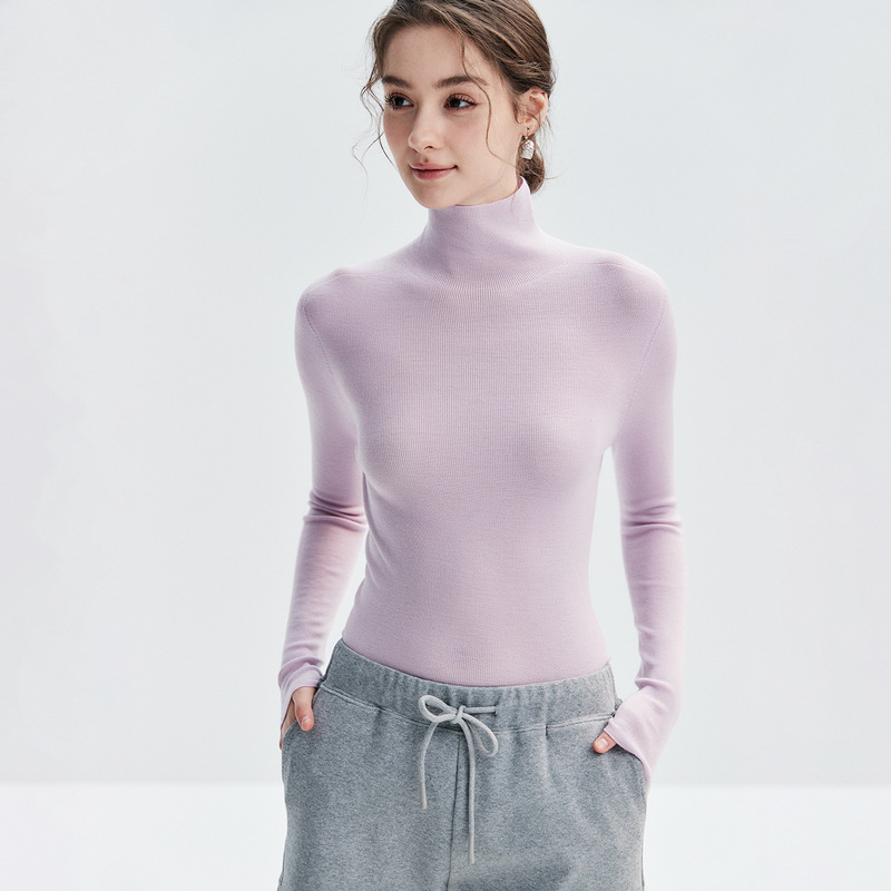 Women's solid-color, half-turtleneck cashmere knit sweater, perfect as an inner layer or base layer, offering a close-fitting and warm feel