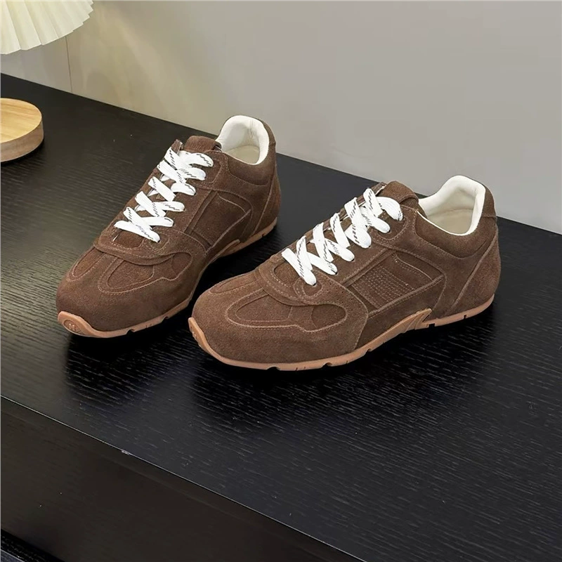 2025 Весна-Осень Новый Стиль Расширяемые Оптом Натуральная Кожа Универсальные Ретро Повседневные Спортивные Кроссовки Немецкие Тренировочные Кроссовки Кроссовки Forrest Gump для Женщин
