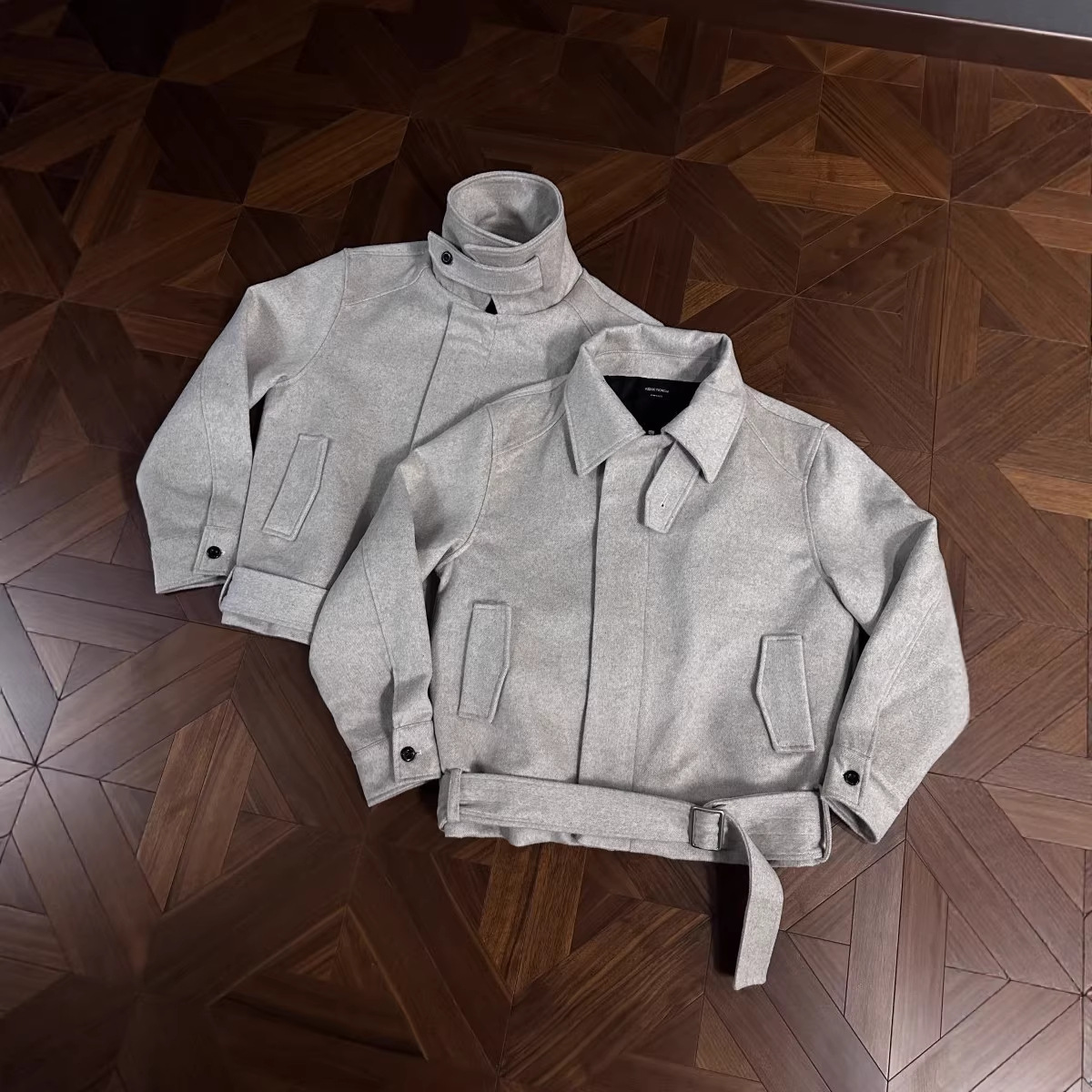 Wolljacke mit dekonstruierten Schultern und Trägern, dickes, warmes Garn mit Blumenmuster, Wollmantel mit Revers, stilvolles Oberteil_voghion.com