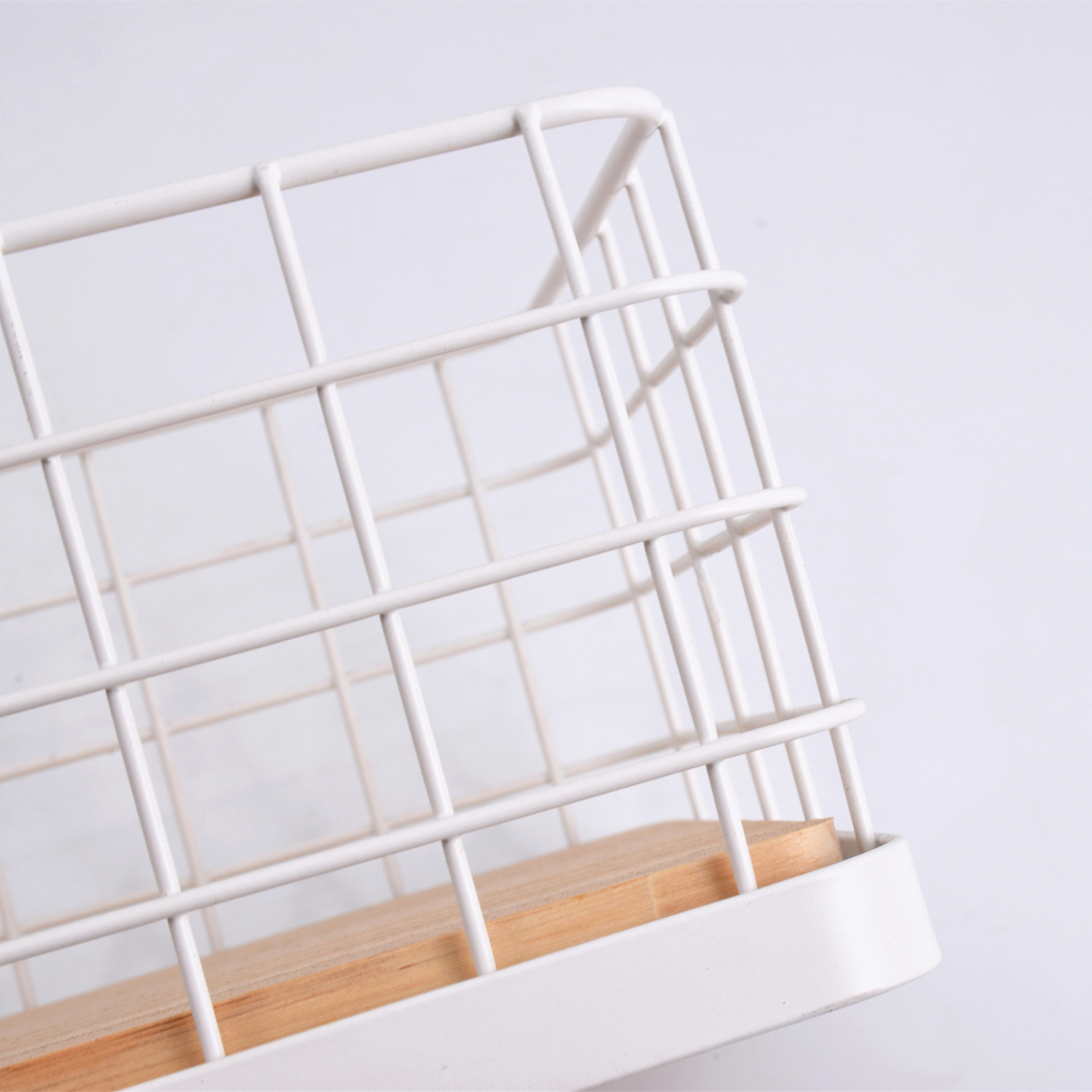 简约铁艺护肤收纳筐书籍杂志文具收纳篮侧F方开口可层叠置物篮