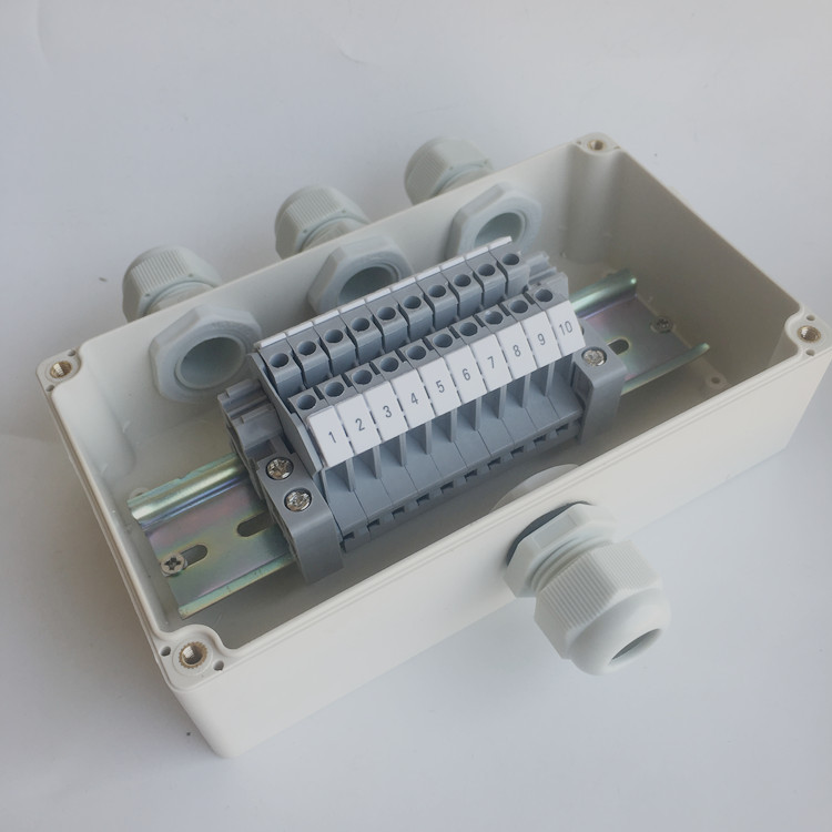 158*90*60mm一进三出带UK端子户外防水接线盒ABS电缆强电分线盒