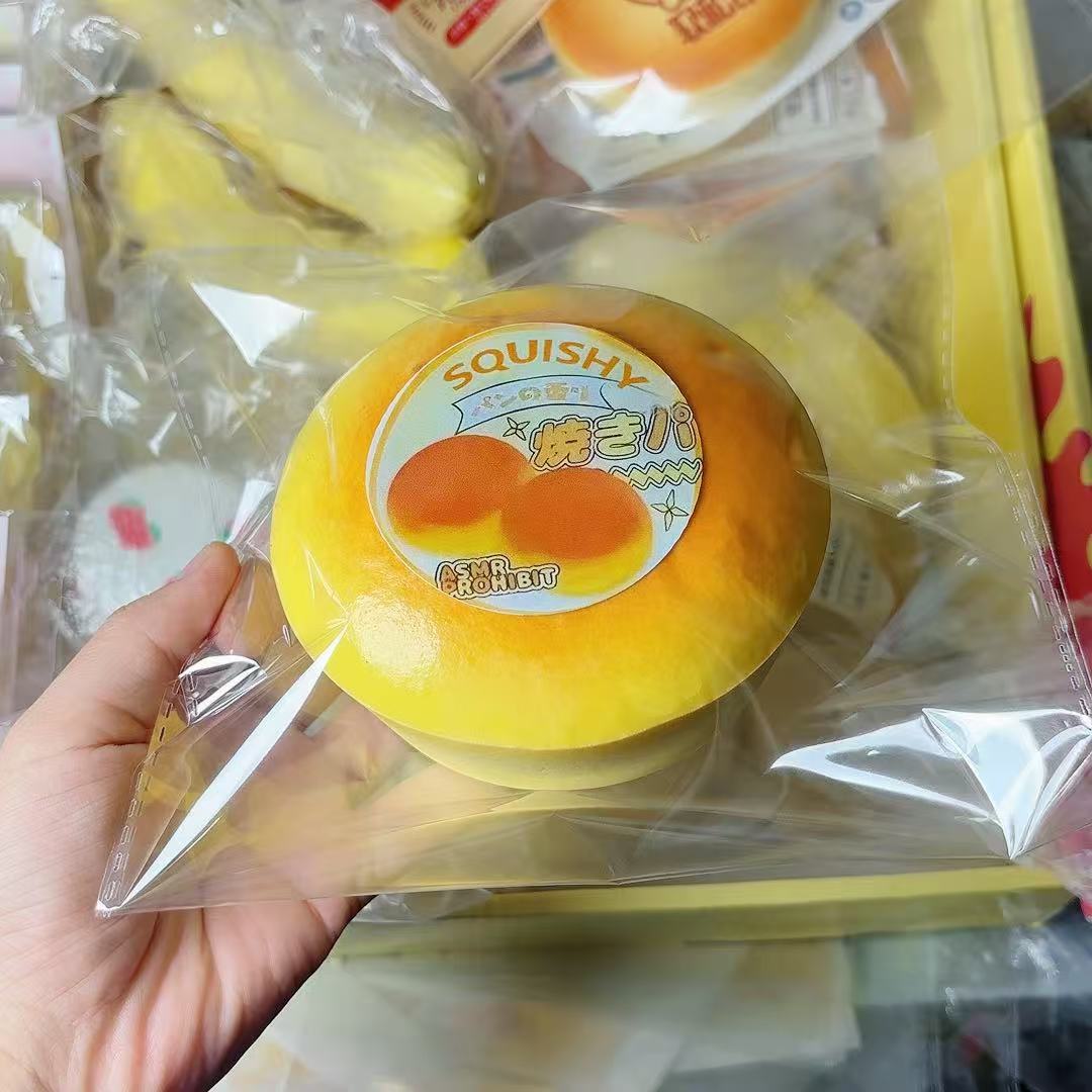 Venta caliente squishy Super lento crudo embrión blanco en blanco embrión pan lento rebote pellizco Música mano húmeda suave lento se puede enviar en nombre