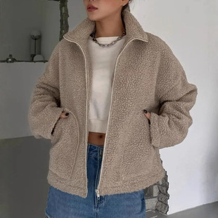 �W��Ů�b������Ʒ�����ë�r�����e���б�ڴ��A��Ůʿ��ů����