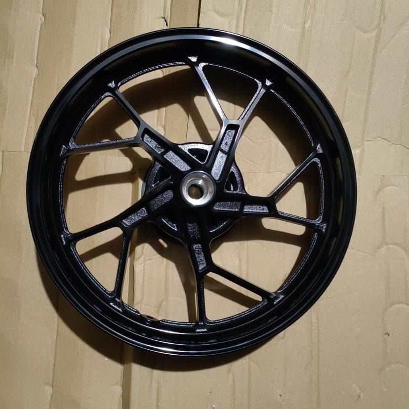 Suitable for Suzuki motorcycle GSX250R DL250 front wheel hub rear wheel hub front and rear rim steel rim aluminum wheel