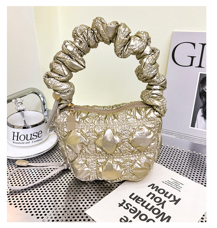 Koreaanse versie Exquise glanzende geplooide okseltas Mini Cloud Bag Niche Crossbody Bag Damestas High-end kleine tas_voghion.com