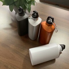 アルミスポーツウォーターカップの専門メーカー（工場直販）仕様、スタイル、色をカスタマイズできます。