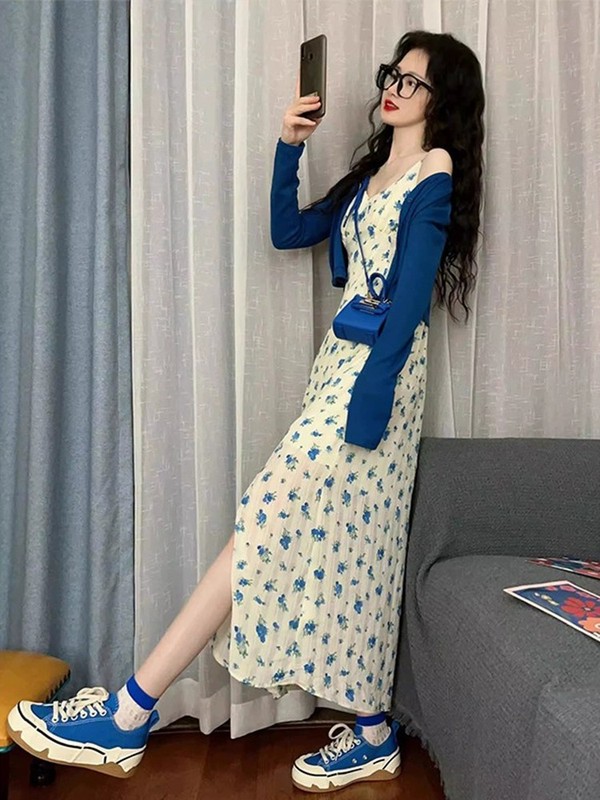 早秋装搭配一整套小个子茶系穿搭套装女蓝色碎花吊带连衣裙两件套|undefined