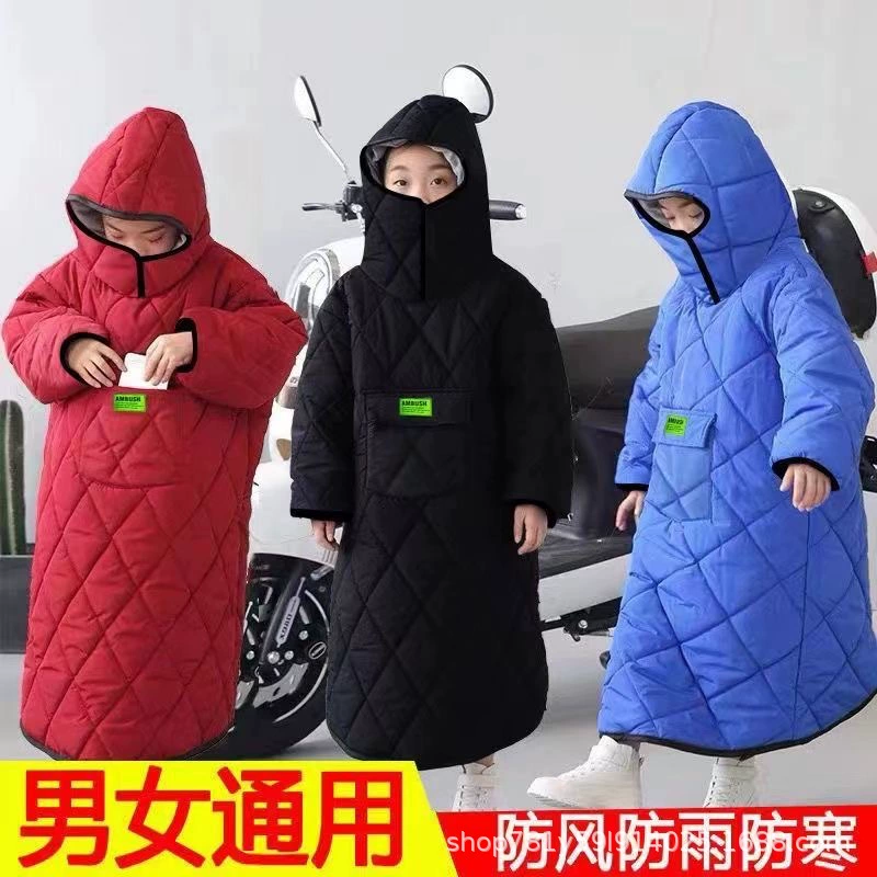 Детское лобовое крыло на электромобиле зимой