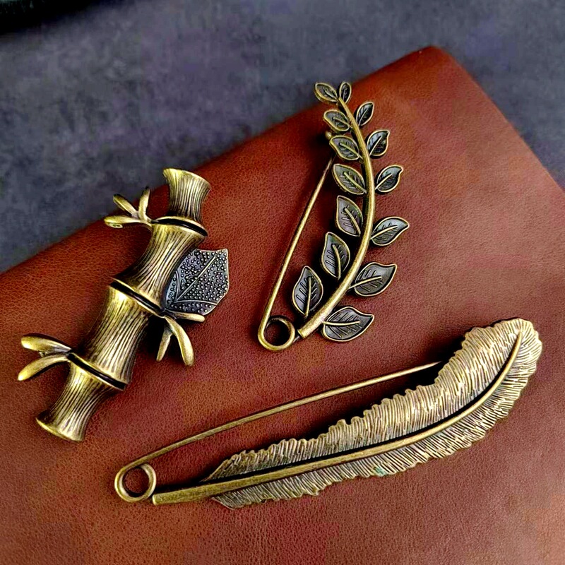 JM Vintage Bronze Plating Pattern Phic Feather Flower Branch Bird Leaf Artistic Pin Accessories