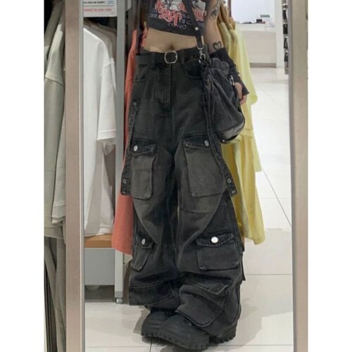 Plus-size American-style washed workwear denim jeans for women: trendy Chinese-inspired design, multi-pocket detailing, and a stylish, roomy, straight-leg, wide-leg long pant.