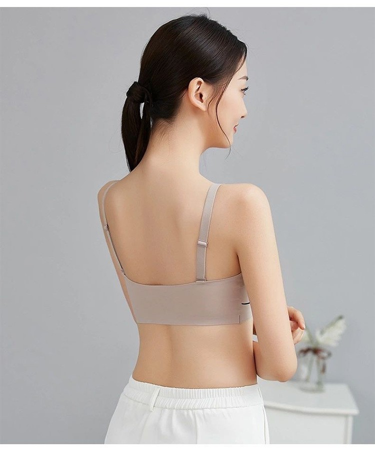 Inventario de bajo precio sin aros ropa interior de látex para mujer, sueño cómodo, deporte, espalda hermosa, correa fina para el hombro, sujetador que no deja marcas, pecho para mujer