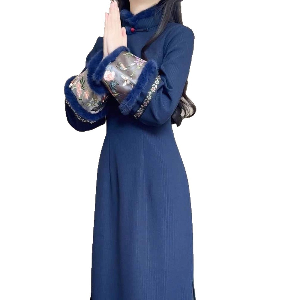 Fleece-lined And Thickened, 2025 Winter Model, Improved Cheongsam With Inverted Large Sleeves, Vintage Warm Fur Collar,_ecoleips.com