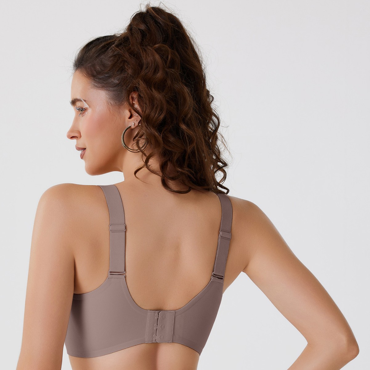 Europa y los Estados Unidos transfronterizos ropa interior de malla cruzada de mujeres sin rastro de pechos de jalea de tamaño grande bra de rayas de Amazon sostén diario