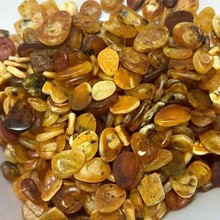 深圳松岗直销琥珀蜜蜡原石洞雕微瑕佛系雕刻件设计配饰爆款百搭