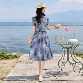时尚复古格纹连衣裙女2026夏季新款中长款短袖娃娃领显瘦百搭裙子