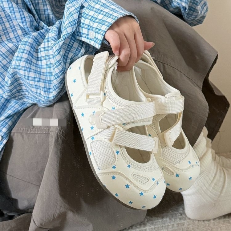 Xiaozhong wave punto deportivo sandalias de cabeza de bolsillo hueco para mujeres verano transpirable 2026 nuevos zapatos de mujer zapatos de malla zapatos individuales