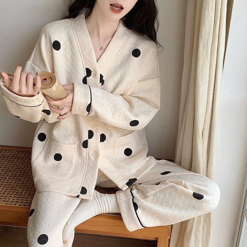 Autumn and winter air cotton sandwich pajamas women's thickened cotton long sleeve Loose Girl's spring thin quilted home wear suit