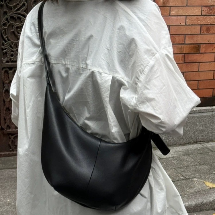 2026 Versatile Minimalist Lazy Style Dumpling Soft Leather Underarm Bag Niche High-End Commuter Shoulder Bag Crossbody Bag