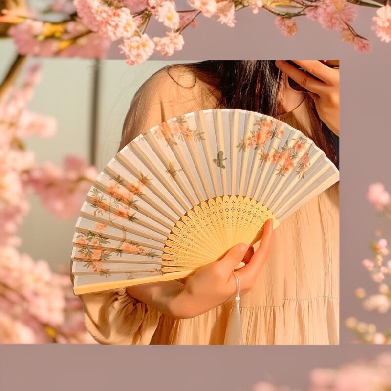 New Chinese-Style Ancient-Style Folding Small Fan for Women, Suitable for Hanfu Photos and Selfies, Portable Folding Fan Wholesale, Hanfu Accessory New Chinese-Style Ancient-Style Folding Small Fan for Women, Suitable for Hanfu Photos and Selfies, Portable Folding Fan Wholesale, Hanfu Accessory