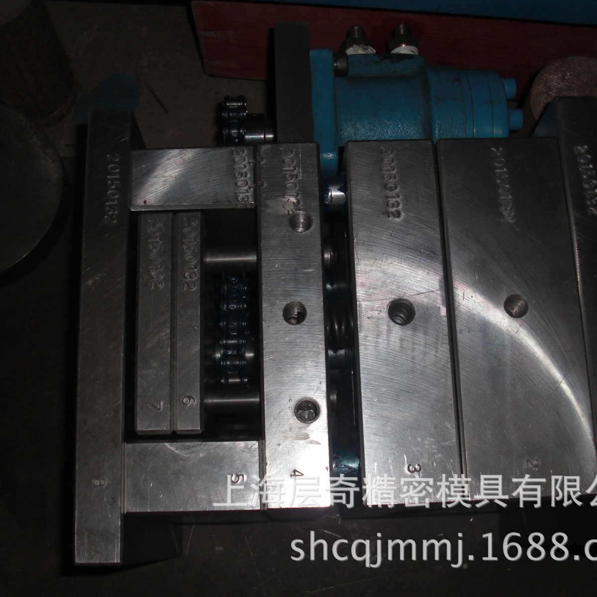 提供PC 亚克力灯罩透明塑料模具加工 塑料玩具成型加工 喷漆印刷