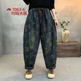 2026秋季新品 松紧腰复古印花宽松大版牛仔裤女九分哈伦裤 7063-6