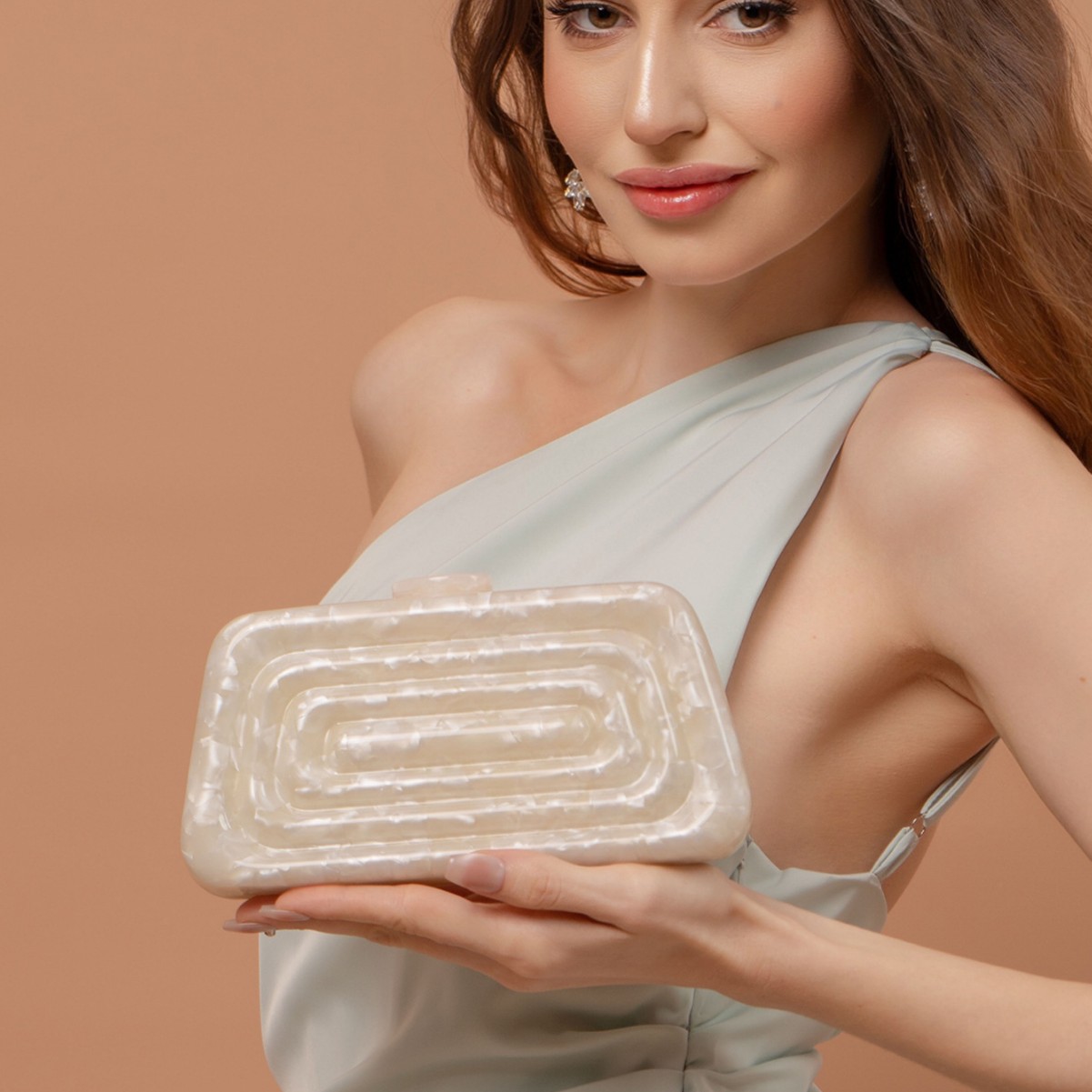 Elegant Acrylic Clutch Bag – Vintage-Inspired Evening Handbag With Chain Strap, Magnetic Closure & Phone Pocket_voghion.com