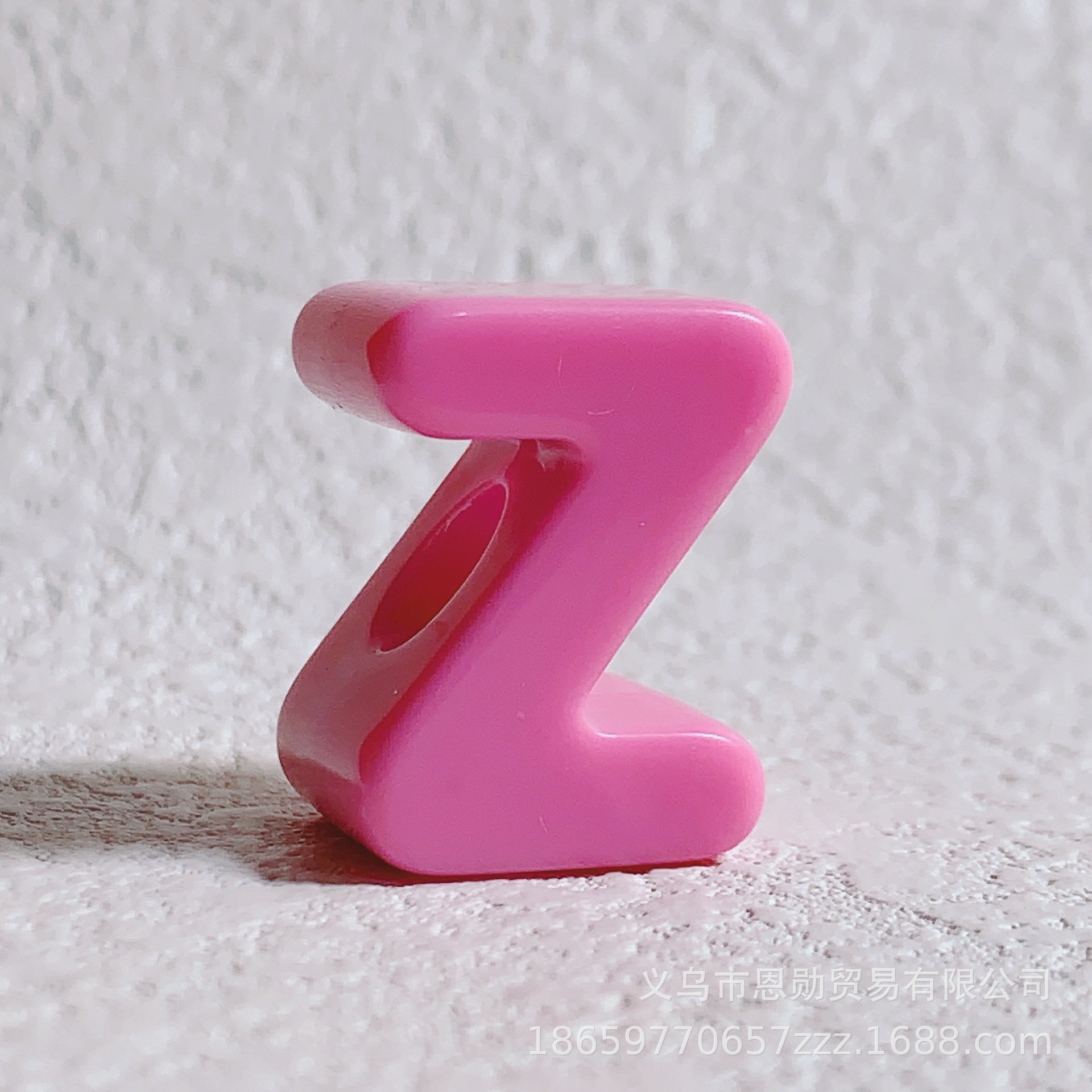 Z (pink)