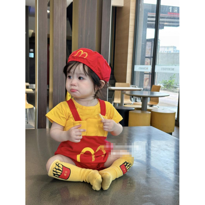 옷 여름 옷  프렌치 프라이 고기 개회식 외출 의류 귀여운 여름 세트 백일 여름