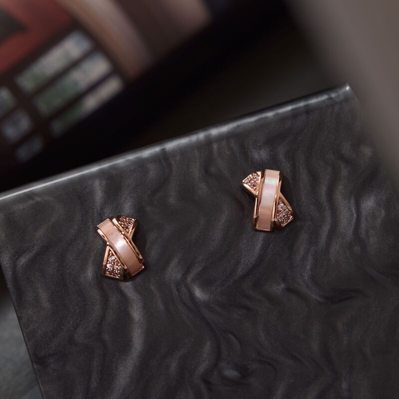 【Pearl Shadow Glitter】Pink Mother-of-Pearl Cross-Shaped Diamond Rose Gold Earrings for Women, Unique Design, Versatile and Gentle Ear Accessories