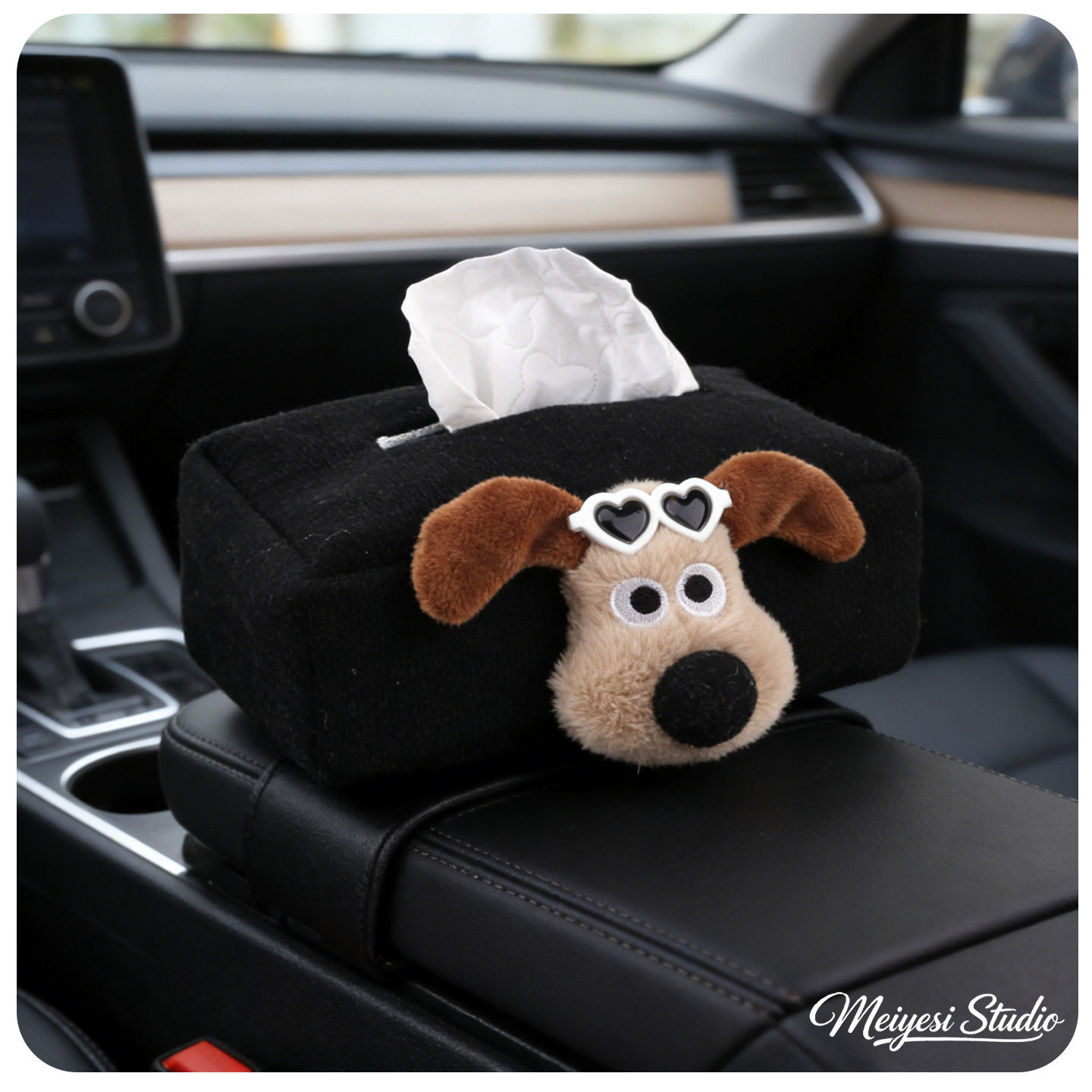 Muñeca encantadora para automóviles en el interior de la caja de reposabrazos de automóviles, caja de toallas de papel, caja de extracción de papel, almacenamiento creativo de alto valor facial, popularidad en línea, mujer