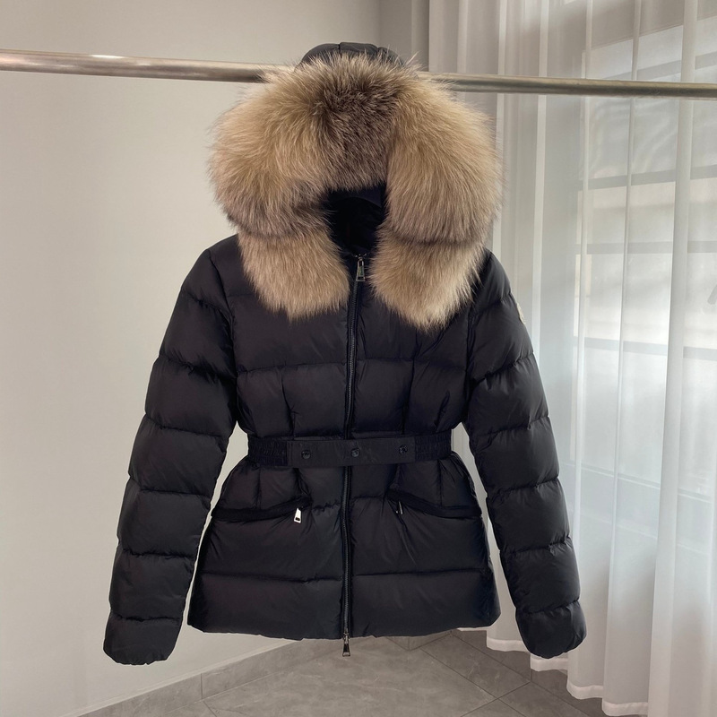 Women's down jacket with large fur collar, slim fit, waist-cinching, short hooded coat, M brand new fashion versatile winter coat Women's down jacket with large fur collar, slim fit, waist-cinching, short hooded coat, M brand new fashion versatile winter coat