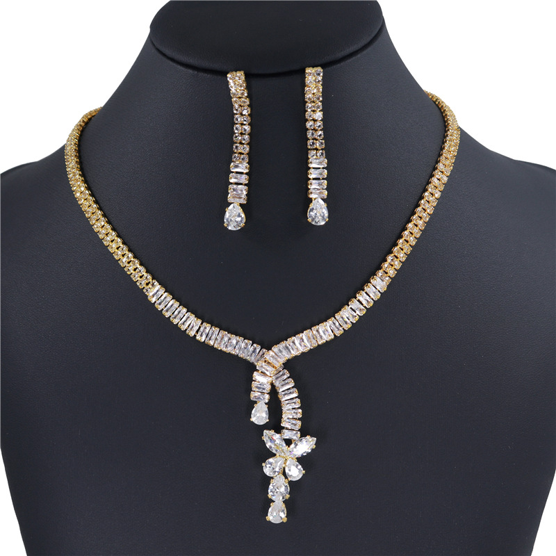 Fashion Bridal Collarbone Zircon Necklace Earrings Crystal Set Wedding Accessories display picture 1