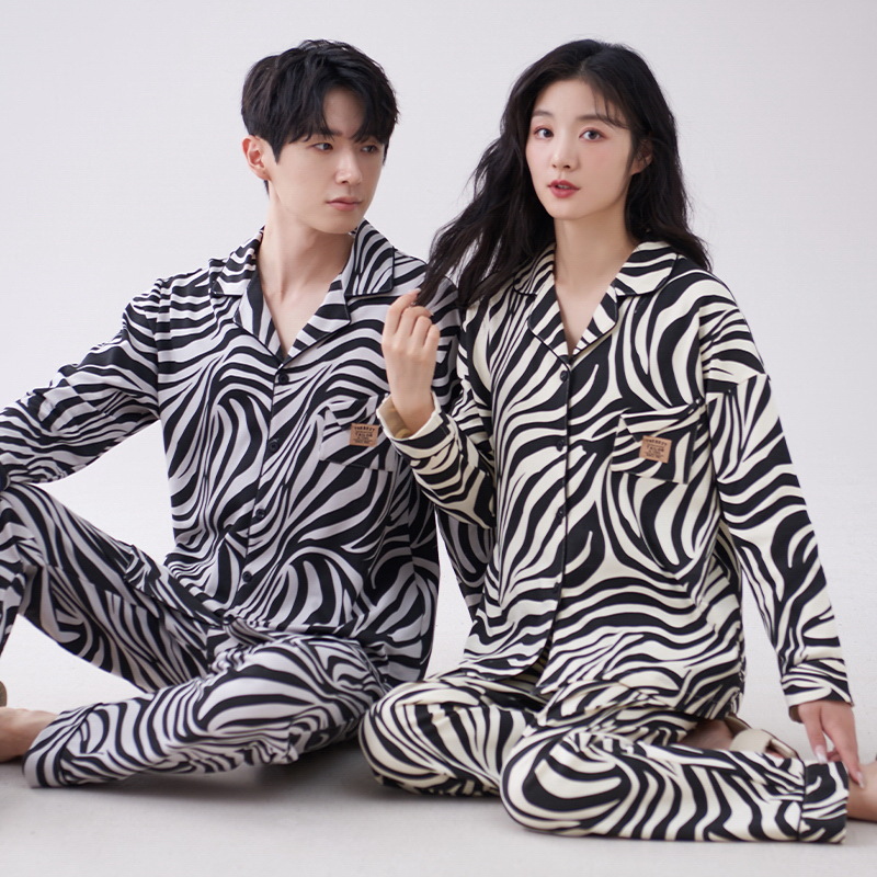 Pajamas de pareja primavera y otoño 2024 nuevo algodón de manga larga para mujeres lindas dibujos animados para hombres se pueden usar con un conjunto de ropa de casa