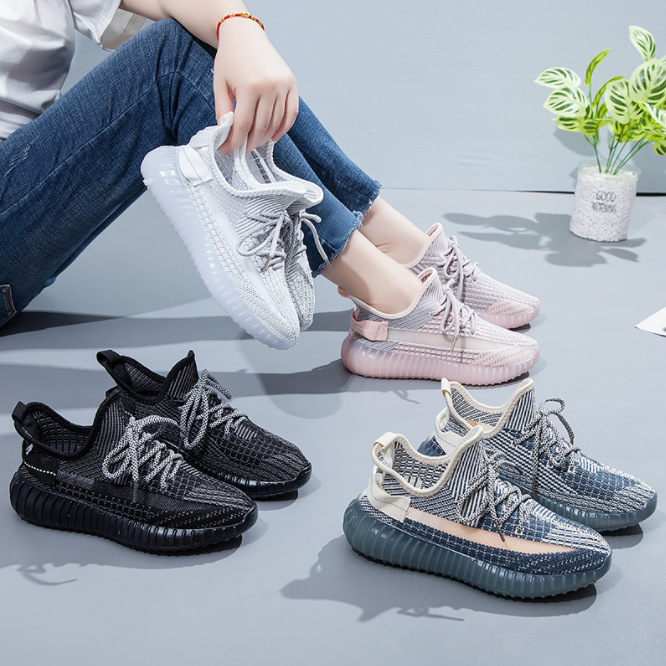 Nuevo modelo 2026 de zapatos Coconut para hombre y mujer, zapatillas deportivas casuales transpirables de verano con tejido Fly-Knit, zapatos de malla para parejas.